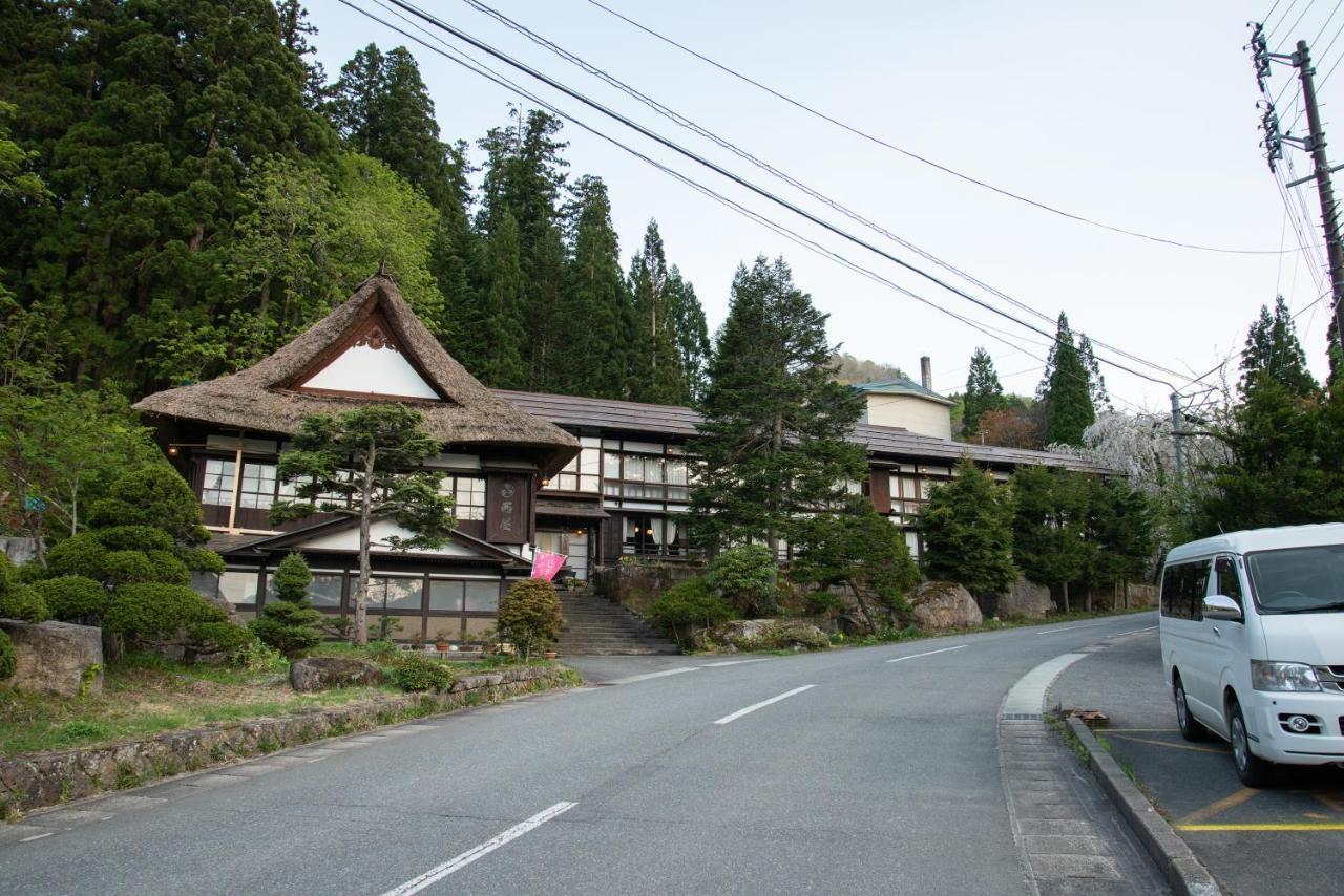 Hotel Nishiya Yonezawa Zewnętrze zdjęcie